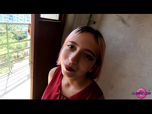 ❤️ Studint Sensual sûget in frjemdling yn 'e bûtenwrâld - Cum op syn gesicht ️❌ Porno op fy.dreamypassionjourney.ru